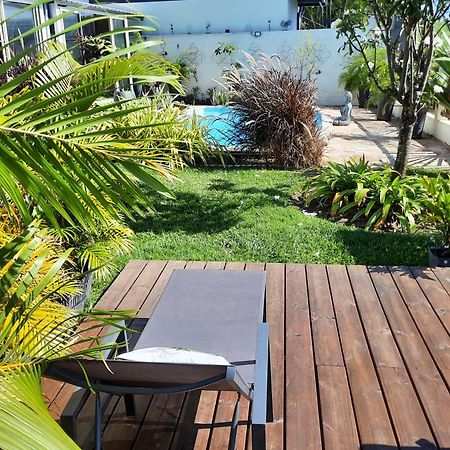 Joli Appartement, Piscine, Jacuzzi Sainte-Suzanne Esterno foto